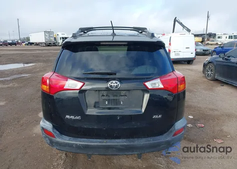 2015 Toyota Rav4 Xle из США, поврежденный, VIN 2T3WFREV7FW147485